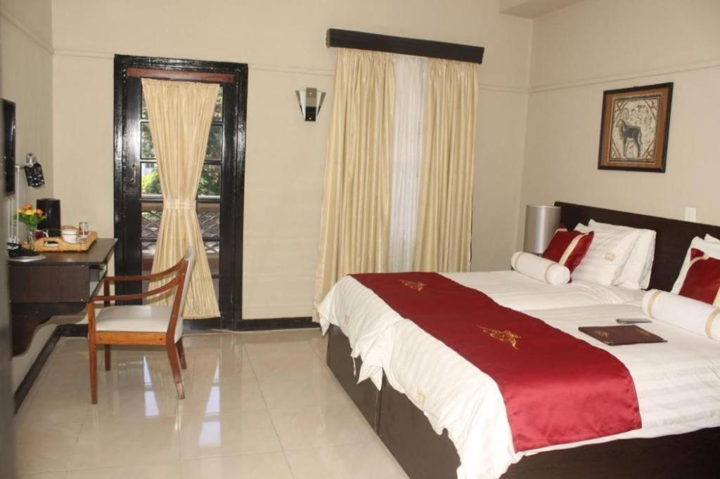 Selborne Hotel Bulawayo Luaran gambar