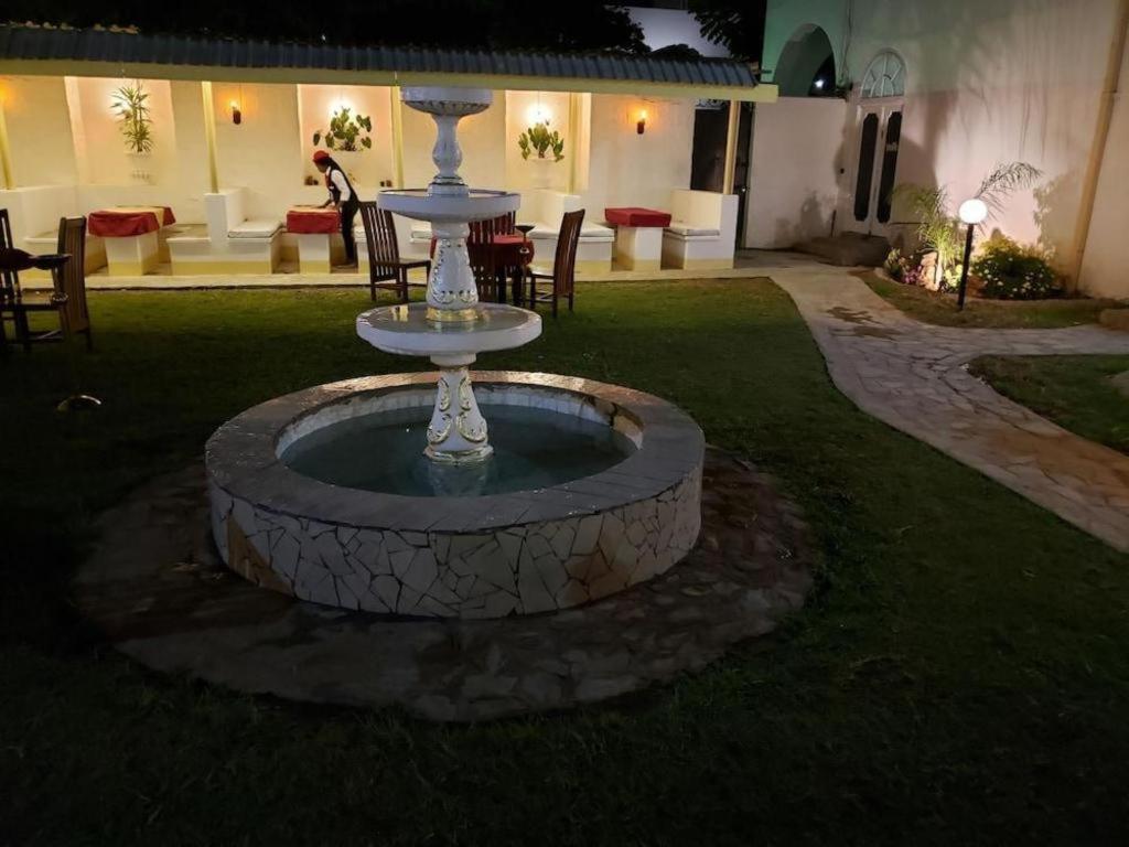 Selborne Hotel Bulawayo Luaran gambar